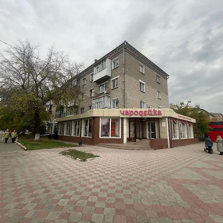 Квартира Бизнес-Класса С Белым Постельным Кафе Маринад Petropavlovsk Exterior foto